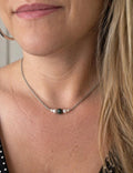 Collier Turquoise Africaine & Perles Nacrées – Chaîne en Acier Inoxydable