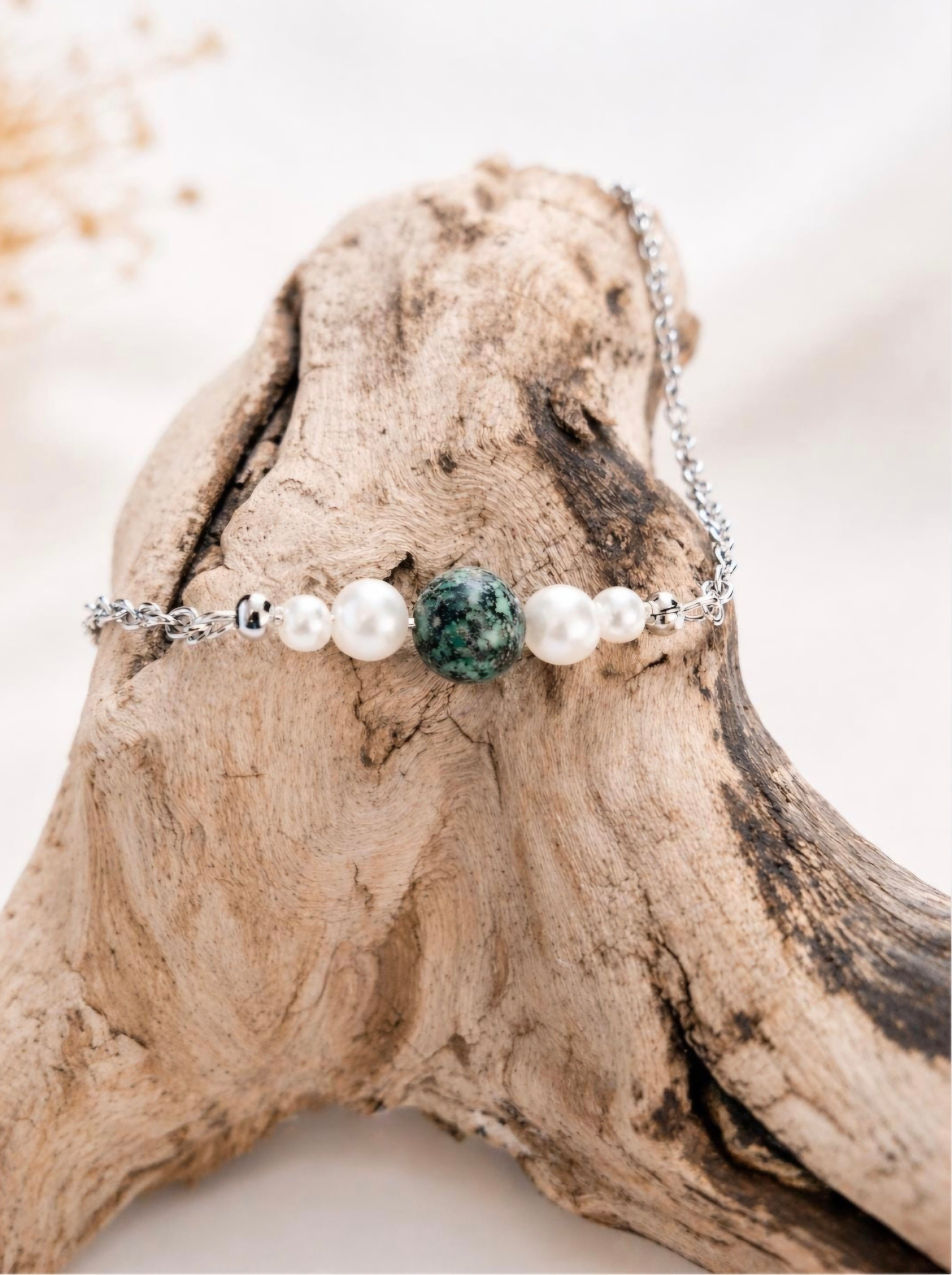 Collier Turquoise Africaine & Perles Nacrées – Chaîne en Acier Inoxydable