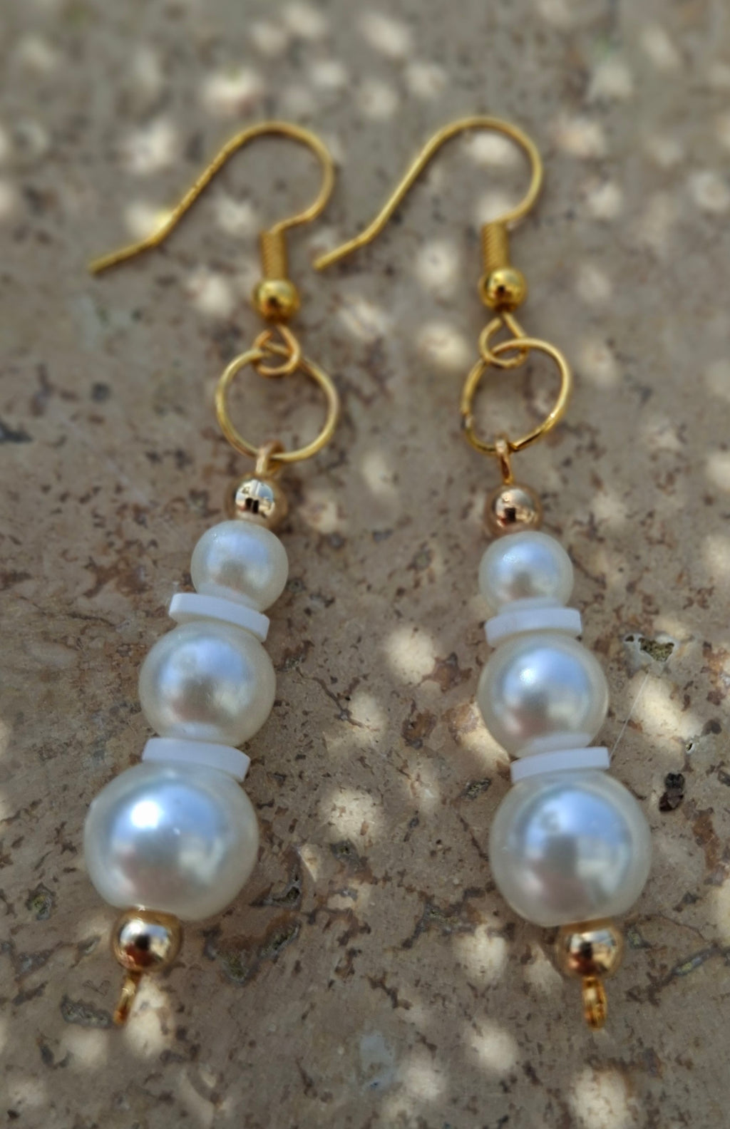 BOUCLES D OREILLES PERLES NACRÉES PERLA
