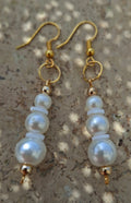 BOUCLES D OREILLES PERLES NACRÉES PERLA